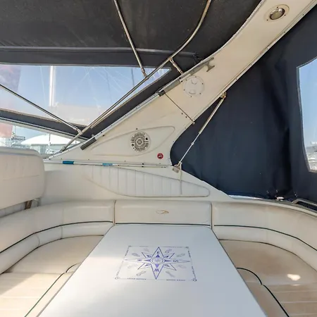 Botel Barco Sea Bandit Cambrils