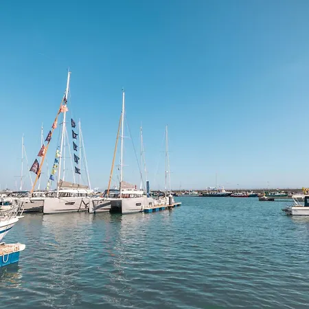 船屋 Barco Sea Bandit 坎布里尔斯