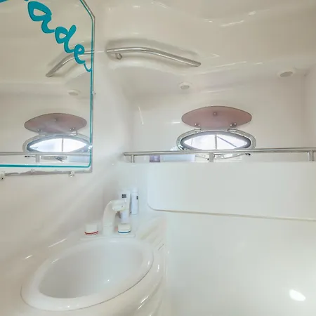 Úszó hotel Barco Sea Bandit Cambrils